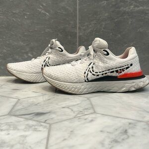 Womens Nike Running Shoe